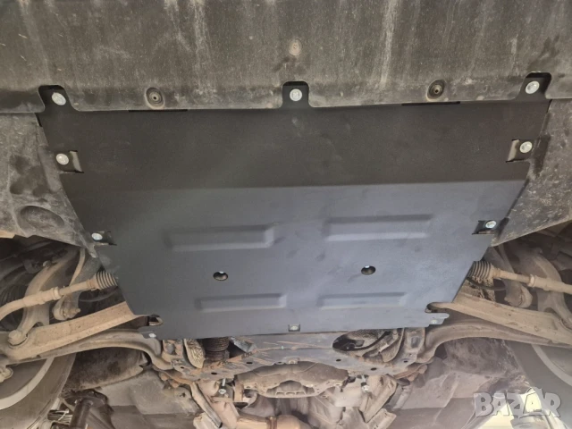 Метална кора под двигател Audi Q5 2017г +, снимка 5 - Аксесоари и консумативи - 51043794