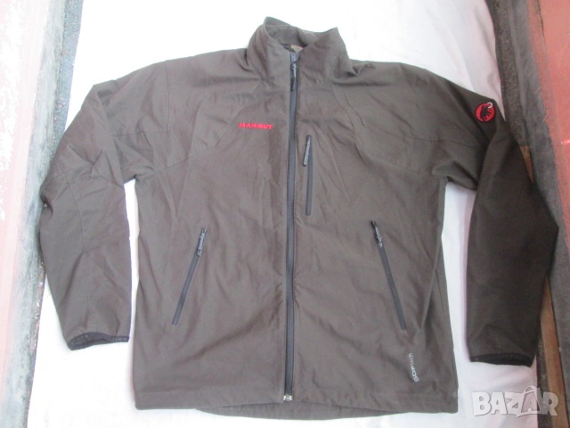 MAMMUT, SALEWA и Peak Performance softshell якета с различни цени.
