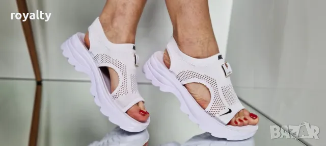 Nike бели дамски сандали , снимка 4 - Сандали - 50394240