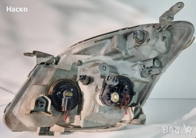 Десен Фар Тойота Корола Версо Toyota Corolla Verso 2000 - 2004, снимка 2 - Части - 48580878