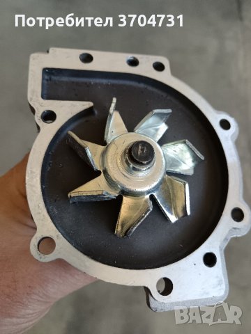 Водна помпа Волво , снимка 3 - Части - 43881671