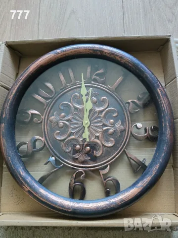 часовник , снимка 5 - Стенни часовници - 43413179