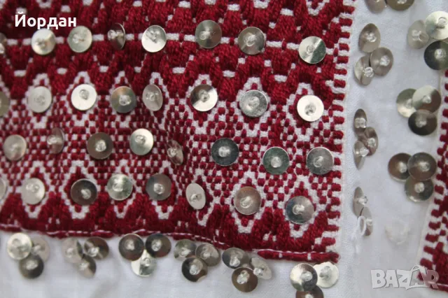 Дамска риза от народна носия , снимка 6 - Антикварни и старинни предмети - 50210050