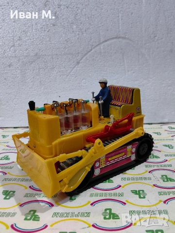 стара ламаринена играчка от 70те