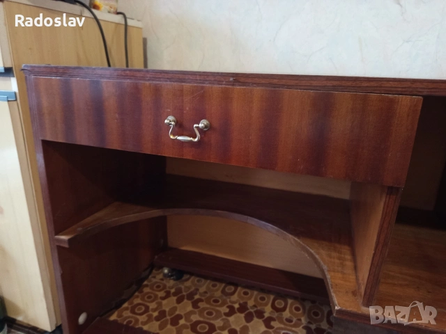 Бюро ученическо, снимка 5 - Ученически пособия, канцеларски материали - 53055378