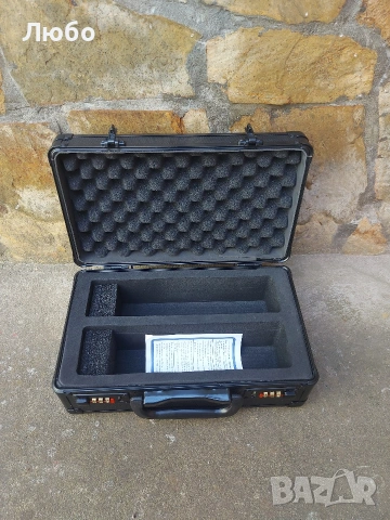 Чисто нов куфар за 50 броя сертифицирани монети!, снимка 3 - Нумизматика и бонистика - 53036854