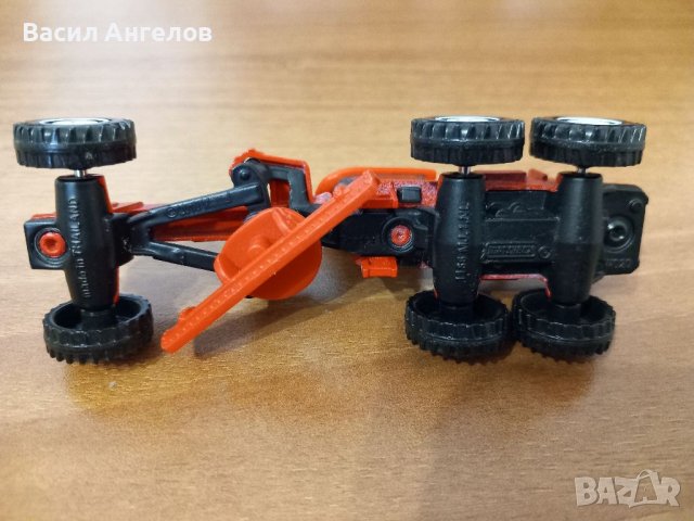 Пътен грейдер Matchbox, снимка 3 - Други игри - 39865335