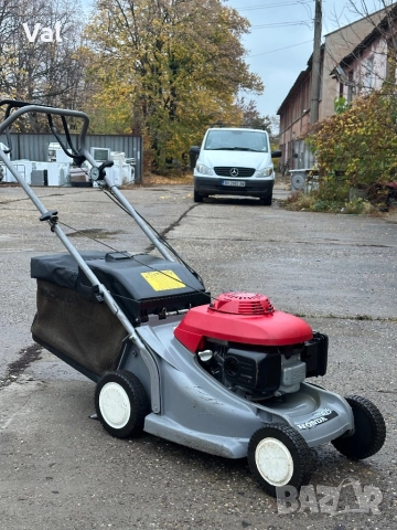Бензинова самоходна косачка Honda HRB425 , снимка 4 - Градинска техника - 52334051