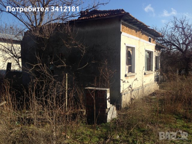 Къща за реновиране основен ремонт в село Кардам 750 кв.м. двор област Добрич , снимка 4 - Къщи - 43867276