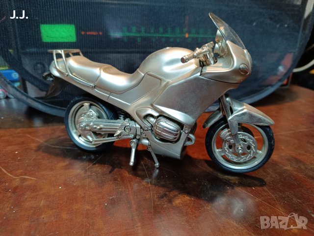 Декоративен метален модел на мотоциклет BMW с часовник