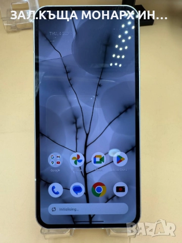 Смартфон Nothing Phone(1), 256GB, 8GB RAM, 5G, снимка 2 - Samsung - 51599731