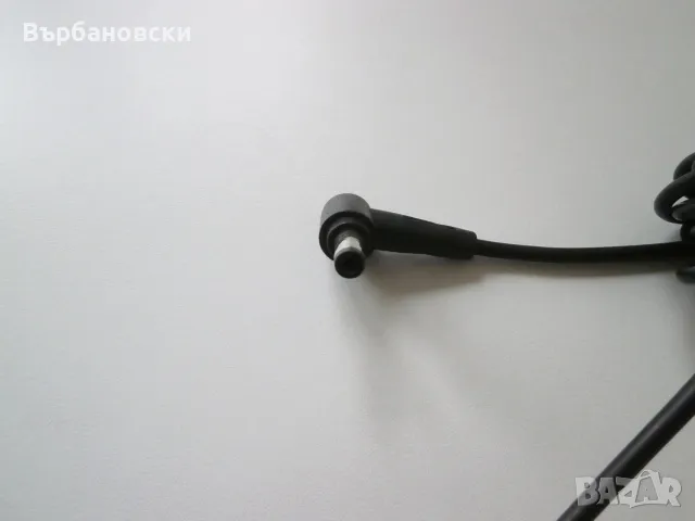 Захранващ адаптер Asus, снимка 3 - Захранвания и кутии - 49541348