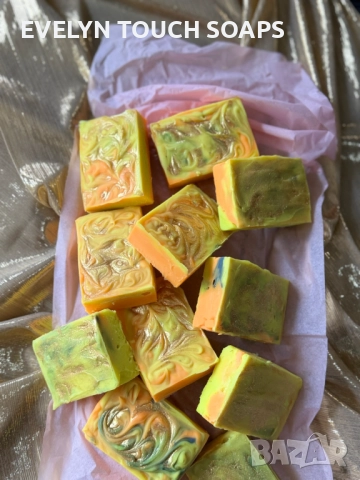 Ръчно изработен сапун “Печена ябълка и канела, снимка 5 - Козметика за тяло - 52567626