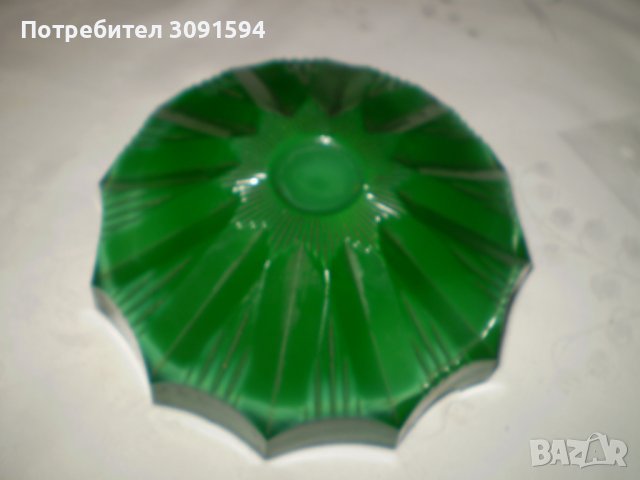Арт деко пепелник Бохемия 1930 г. от малахитово стъкло, произведена в Чехословакия, снимка 5 - Колекции - 39248400