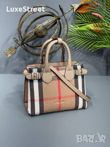 Burberry 🤍Дамски Чанти , снимка 4 - Чанти - 53528921