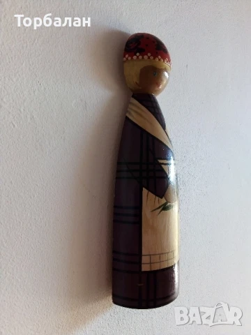Дървена кукла от соц-а, снимка 4 - Антикварни и старинни предмети - 50768593