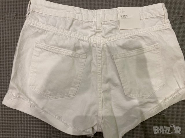 Н&М нови накъсани дънки М размер, снимка 3 - Къси панталони и бермуди - 28769093