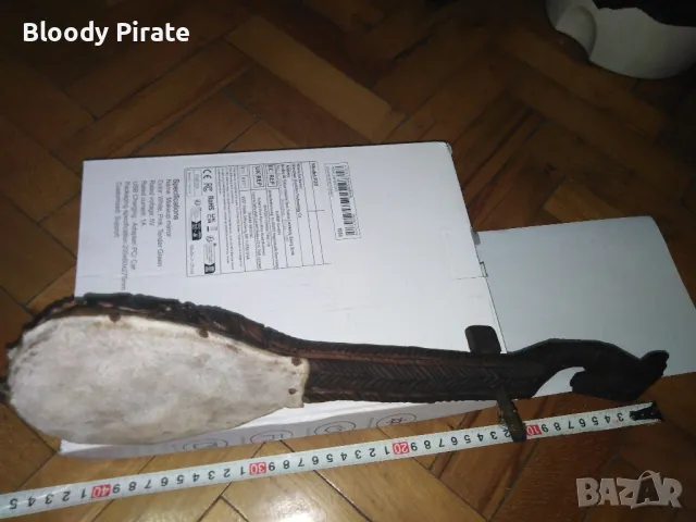 старинна гусла дърворезба 