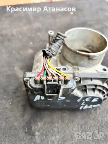 Дросел клапа за Тойота Аурис. 22030-0T050, снимка 2 - Части - 49667700