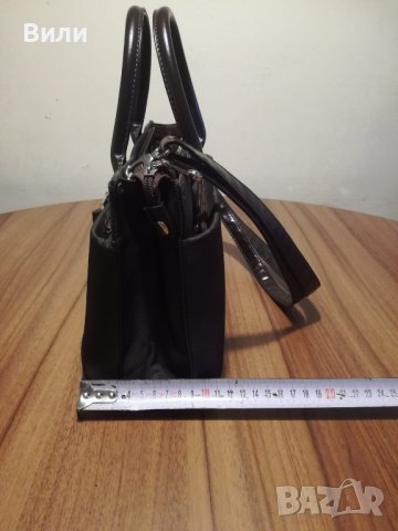 Дамска чанта, снимка 4 - Чанти - 38862310