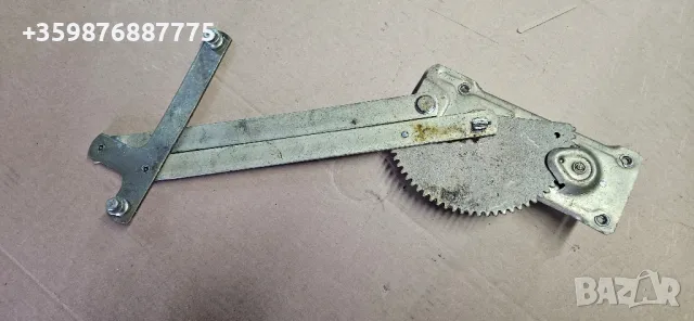 Стъклоповдигач Урал Стъкло Десен , снимка 4 - Части - 48523984