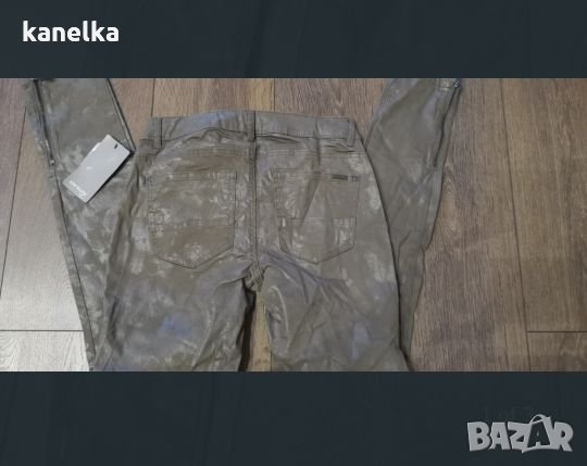 Панталон с кожен ефект, снимка 3 - Панталони - 26399794