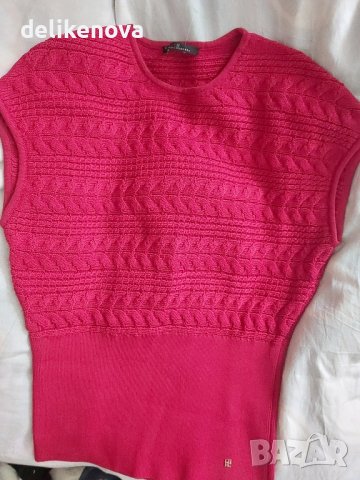 Carolina Herrera. Original Size M-L Нов страхотен топ, снимка 4 - Корсети, бюстиета, топове - 43895325