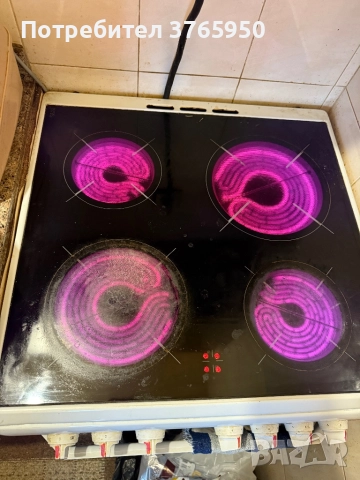 Печка фурна  индезит, снимка 4 - Печки, фурни - 52096591