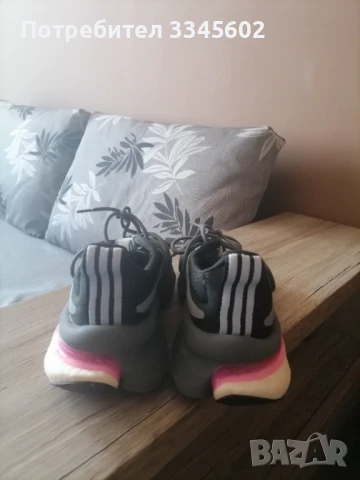 Дамски маратонки Адидас , снимка 3 - Маратонки - 50720892