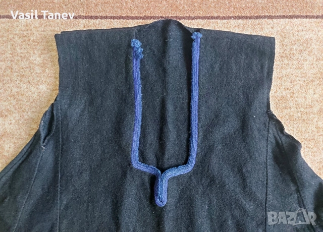 Автентичен сукман от с. Дъбене, Карловско, снимка 2 - Други ценни предмети - 52919827
