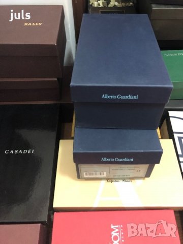 Кутии от маркови обувки: Kenzo, Armani, Boss,Guess,Versace,GiAnni и др, снимка 10 - Други - 27527492