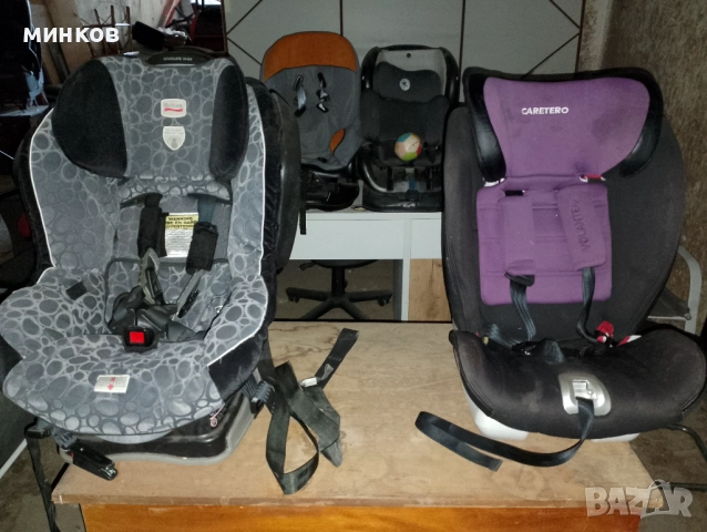 Накуп уреди от Австрия 1 бус компютри монитори бюра столове кафемашини ТV стари Рутери и др.уреди, снимка 16 - Работни маси и бюра - 52892632