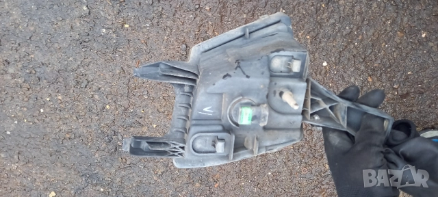 Ляв халоген Peugeot 407, снимка 2 - Части - 52352416