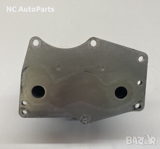 Охладител за двигателно масло за Mercedes X class Nissan Navara 2.3 190 RENAULT 2130500QAF 2018, снимка 7 - Части - 43100811