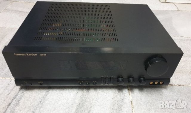 Усилвател HARMAN KARDON AVI 100 Перфектно работи. Много запазен.