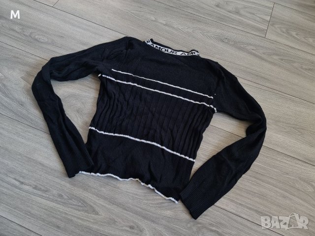 Черна блуза / CROP TOP на AMOUR, снимка 4 - Блузи с дълъг ръкав и пуловери - 35432502