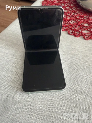 Samsung Galaxy Z Flip 6, снимка 10 - Samsung - 53077060