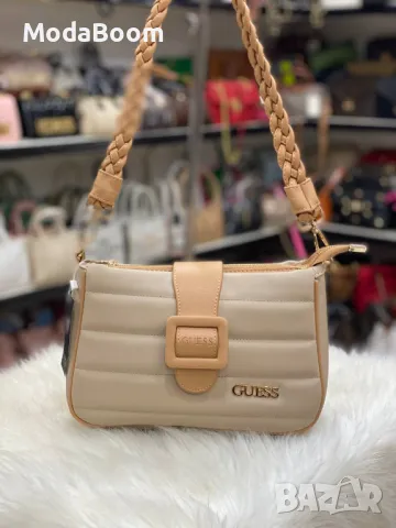 Guess дамски чанти Различни цветове , снимка 5 - Чанти - 48618138
