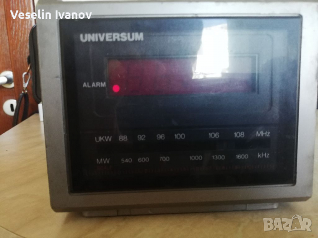 Немски радио часовник Universum UR1466, снимка 9 - Радиокасетофони, транзистори - 36165331
