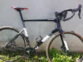 Шосеен велосипед Cannondale SuperSix EVO Carbon Disc 105, снимка 1