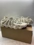 adidas Yeezy 450 Cloud White Мъжки Обувки 43EUR + Кутия, снимка 1 - Маратонки - 36827423