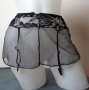 S/М черна мини пола от тюл с дантела и вградени жартиери за чорапи, снимка 5