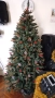 Продавам изкуствена елха с височина около 2 метра, снимка 1