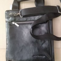 Мъжка чанта, снимка 1 - Чанти - 35351980