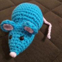 Ръчно плетена мишка Реми, амигуруми играчка, снимка 1 - Плюшени играчки - 27669116