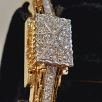 Дамскa златнa гривна-часовник 18 карата с 34 диаманта.Датира от началото на 20 век,марка Венус, снимка 6 - Гривни - 44086042