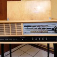 Радио "Сириус 309"1975г., с грамофон, снимка 2 - Антикварни и старинни предмети - 27961108