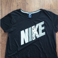 Nike - страхотна дамска тениска, снимка 4 - Тениски - 33292294