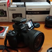 Canon EOS M50  с три обектива и много аксесоари , снимка 1 - Фотоапарати - 43614658