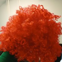 червена перука 19лв, снимка 1 - Аксесоари за коса - 43350131